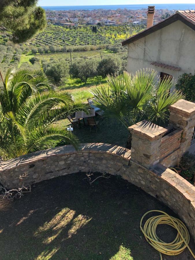 La Casetta Di Borgo Carbone Locri Exterior photo